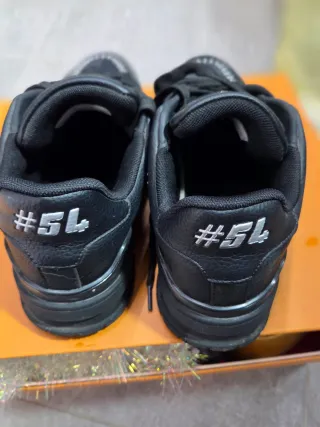 Vendo sneakers Luis Vuitton