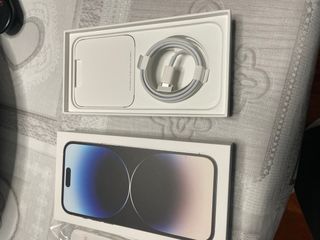a iPhone 14 Pro Max casi nuevo