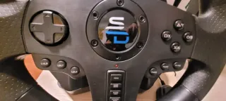 Volante PS4 con pedali e cambio