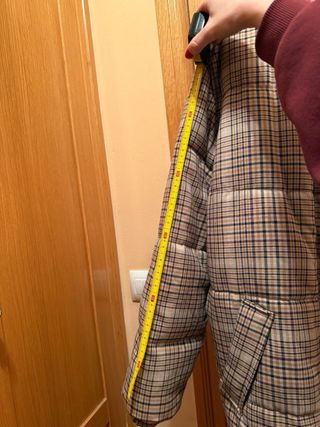 Anorak acolchado cuadros Bershka