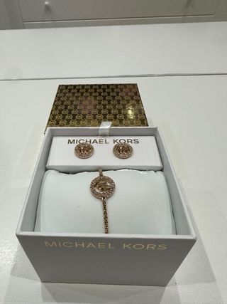 Conjunto Pulsera y Pendientes Michael Kors