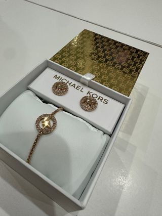 Conjunto Pulsera y Pendientes Michael Kors