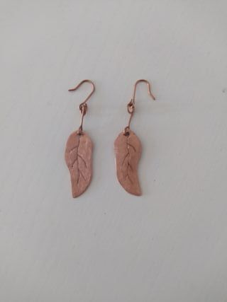 Pendientes hoja cobre hechos a mano