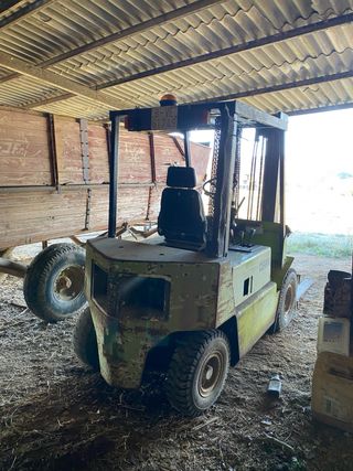 Carretilla elevadora Clark