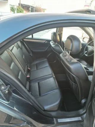 Mercedes-Benz Clase C 2004 LEER BIEN