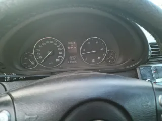 Mercedes-Benz Clase C 2004 LEER BIEN