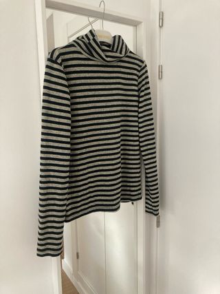 Jersey de rayas cuello alto Zara talla M
