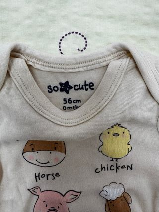 Lote 4 bodys de bebé de manga corta 1 mes