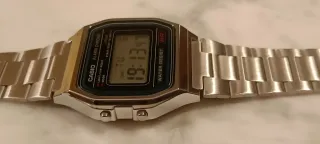 Reloj Casio A158WA Retro Dorado y Plateado