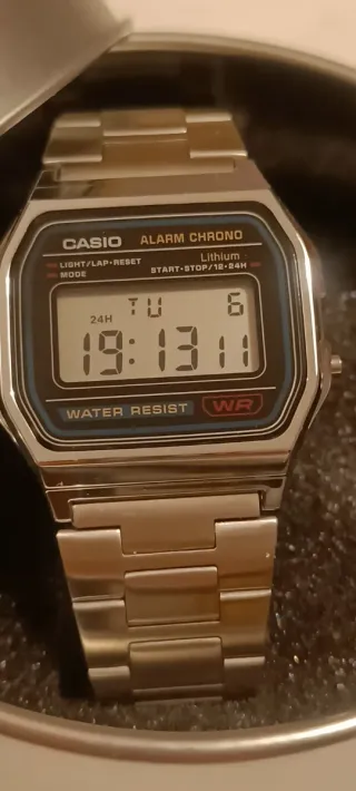 Reloj Casio A158WA Retro Dorado y Plateado