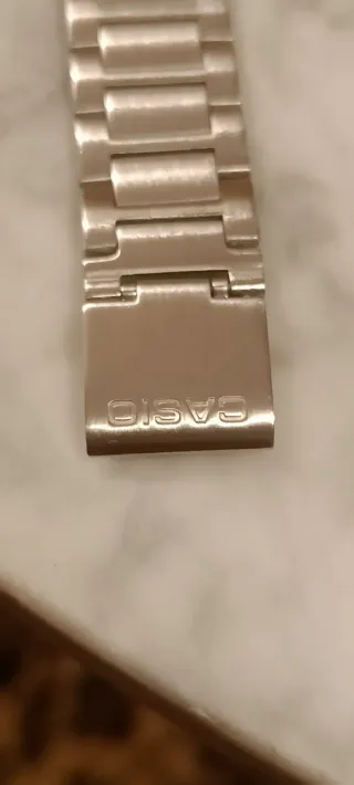 Reloj Casio A158WA Retro Dorado y Plateado