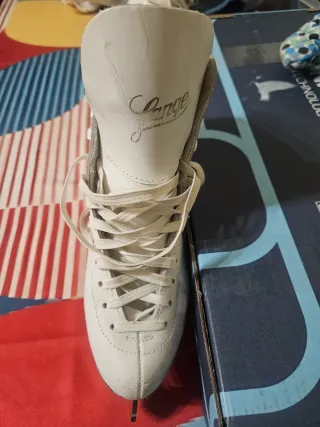 Pattini su ghiaccio Lange