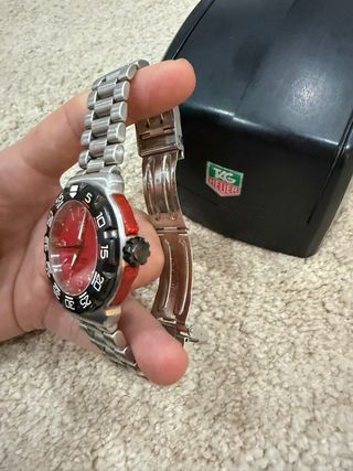 TAG Heuer Formula 1 Reloj Rojo y Plateado
