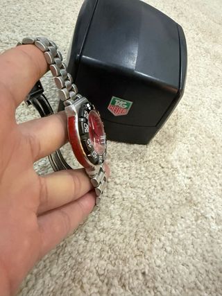 TAG Heuer Formula 1 Reloj Rojo y Plateado