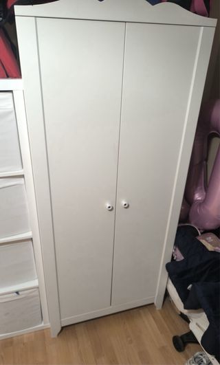 URGE VENDER. Dormitorio juvenil completo