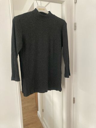 Jersey gris de cuello alto Stradivarius talla L