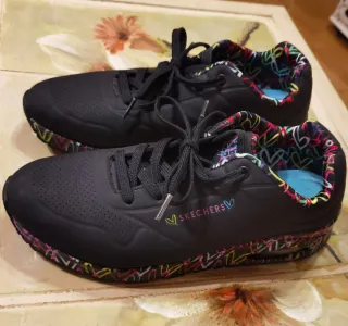 Deportivas Skechers Negras Multicolor