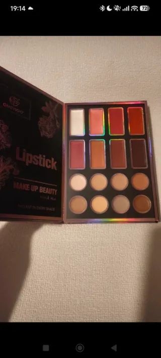 Libro paletas de maquillaje