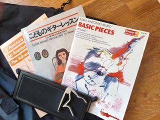 Guitarra Admira Alba 3/4 + Accesorios