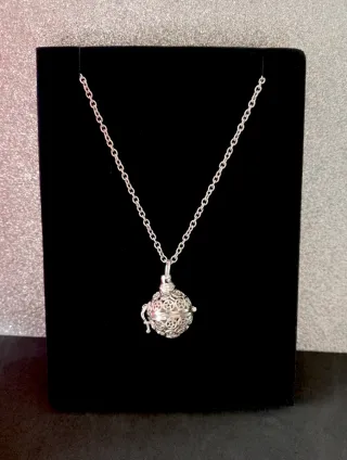 Llamador de Ángel Plateado