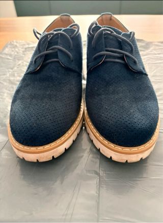 Zapatos azules de ante