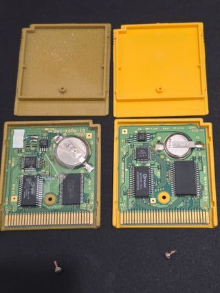 Game Boy Color + Pokémon Oro y Amarillo