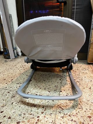 Hamaca bebé Chicco gris