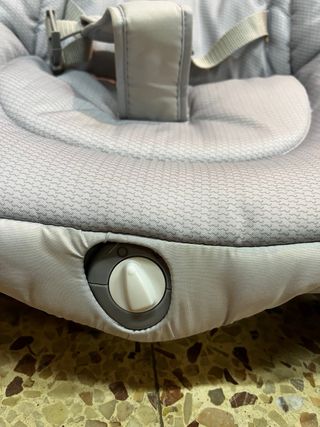 Hamaca bebé Chicco gris