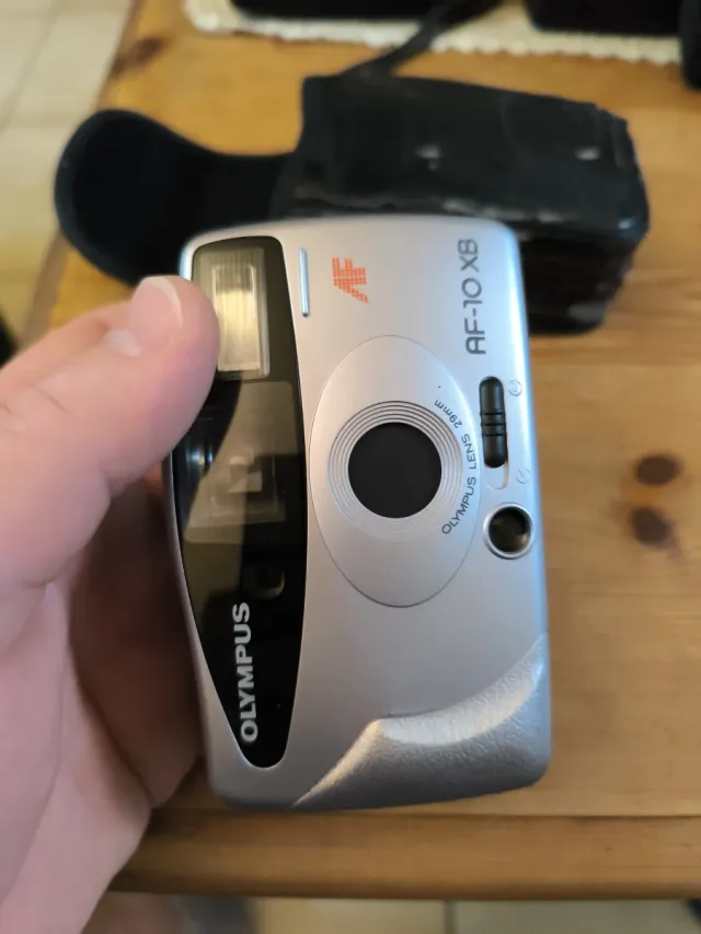 Olympus AF-10 XB Cámara Compacta