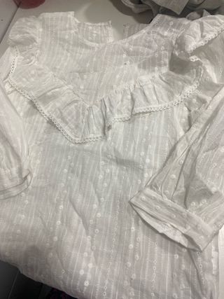 Camisa blanca mujer volantes