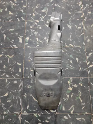 Protector escape CBR1000RR 2006-2007