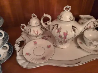 Juego de té porcelana época floral
