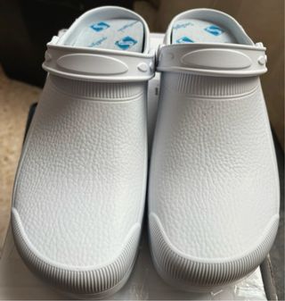 Zuecos Sanitarios Unisex Dian