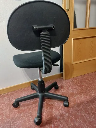 Silla de escritorio infantil negra