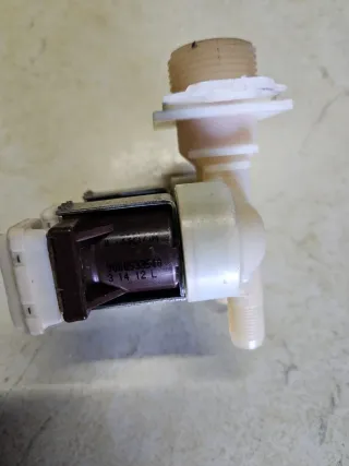 Electroválvula 2 vías 9000 533530 lavadora Balay