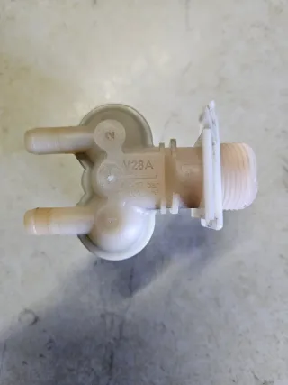 Electroválvula 2 vías 9000 533530 lavadora Balay