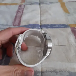 Reloj Nixon Blanco y Plateado