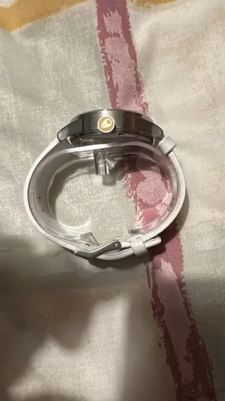 Reloj Nixon Blanco y Plateado