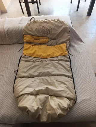 Saco para bebé con diseño de conejo