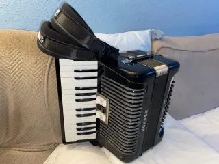 Fisarmonica Hohner Student VM 48 bassi