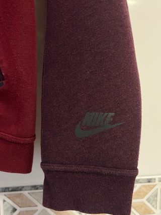 Chaqueta Bomber Nike Varsity Burdeos Talla M unise