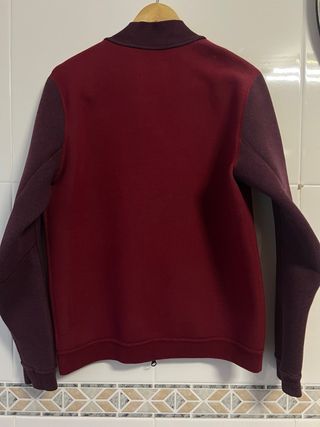 Chaqueta Bomber Nike Varsity Burdeos Talla M unise