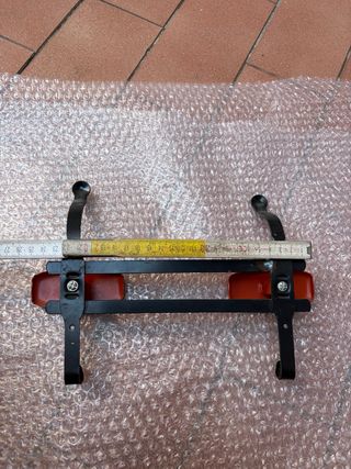 Appendiabiti ferro vintage arancio