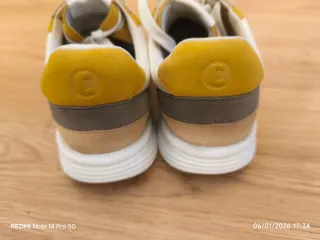 Camper Zapatillas Blancas y Amarillas