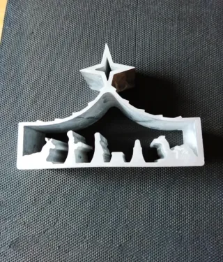 Belén de aluminio, una pieza