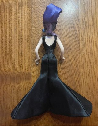 Bambola Izma Disney Principesse di porcellana