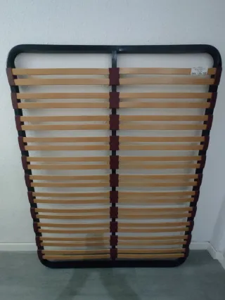 Somier de cama metálico y madera
