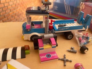 Lego Friends Camión de Carreras 41348