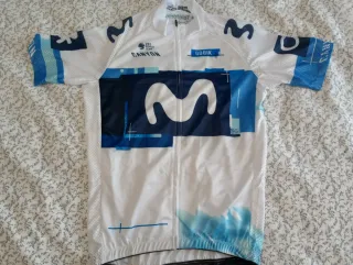 Maillot y culotte logoMovistar