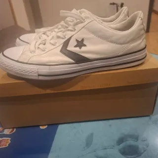 Converse Blancas con Estrella Gris